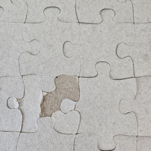 Disney Frozen Anna and Elsa 48 Piece Jigsaw Puzzle - Picture 8 of 11